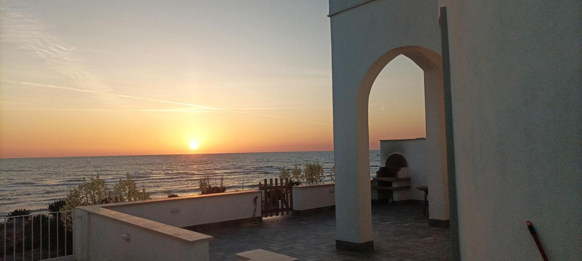 The Suite On The Beach Torvaianica Exterior foto