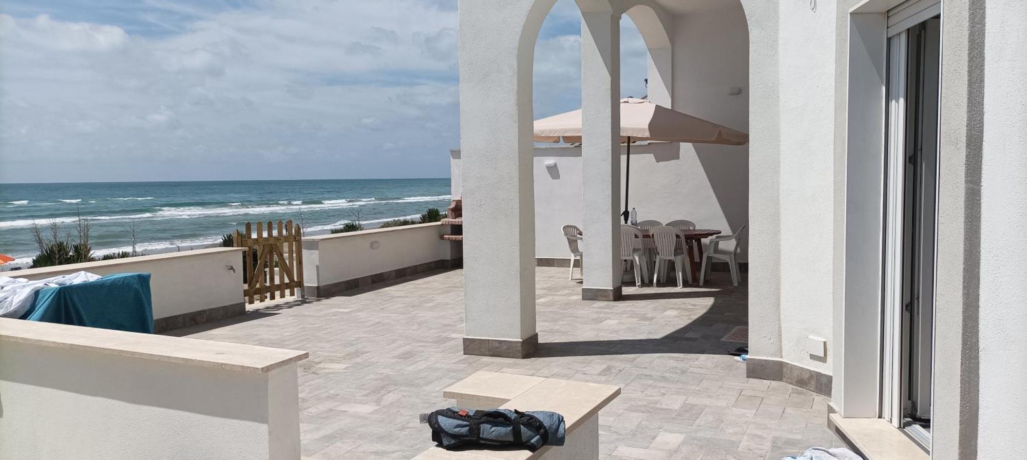 The Suite On The Beach Torvaianica Exterior foto