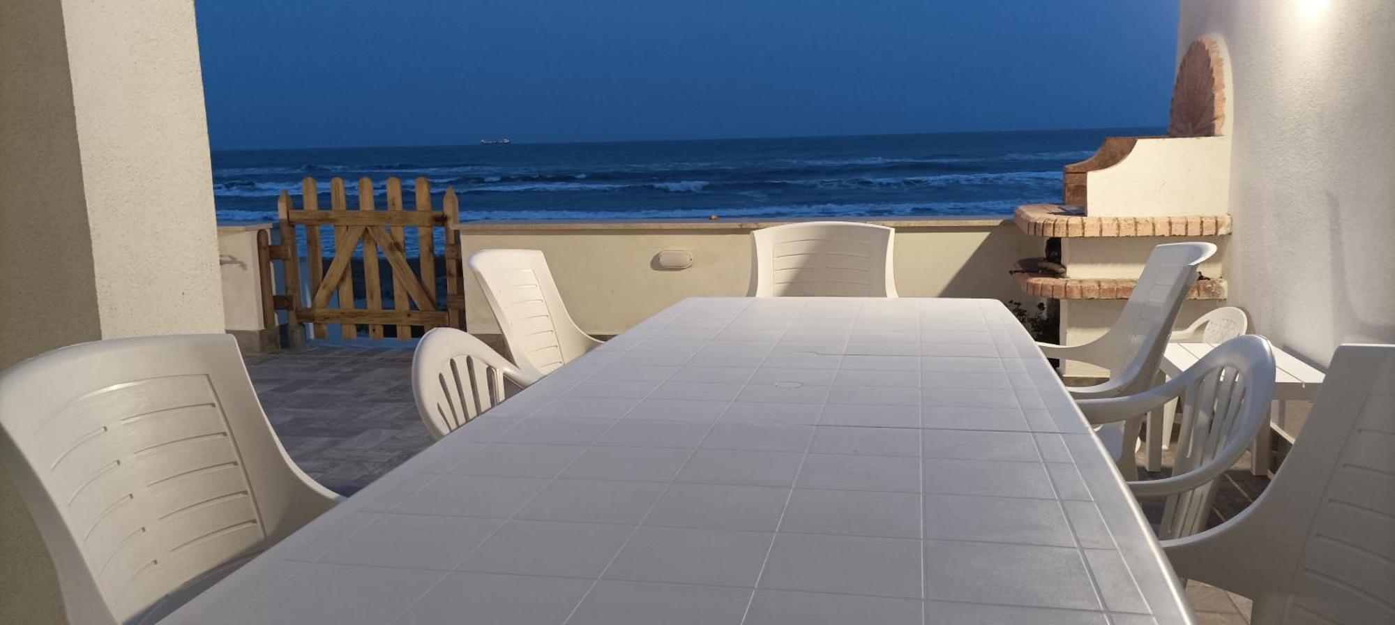 The Suite On The Beach Torvaianica Exterior foto