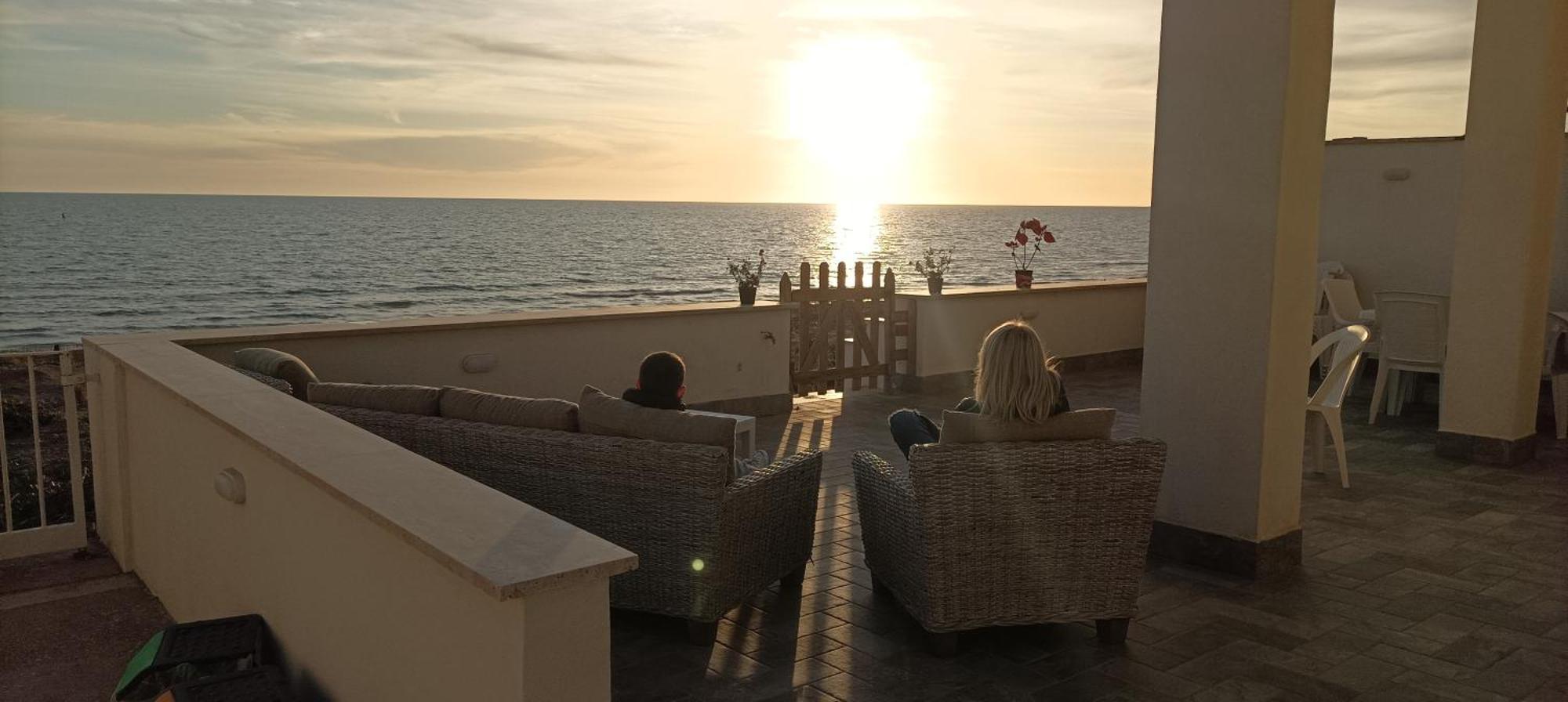 The Suite On The Beach Torvaianica Exterior foto