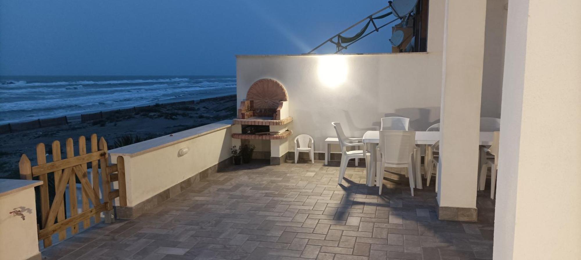 The Suite On The Beach Torvaianica Exterior foto