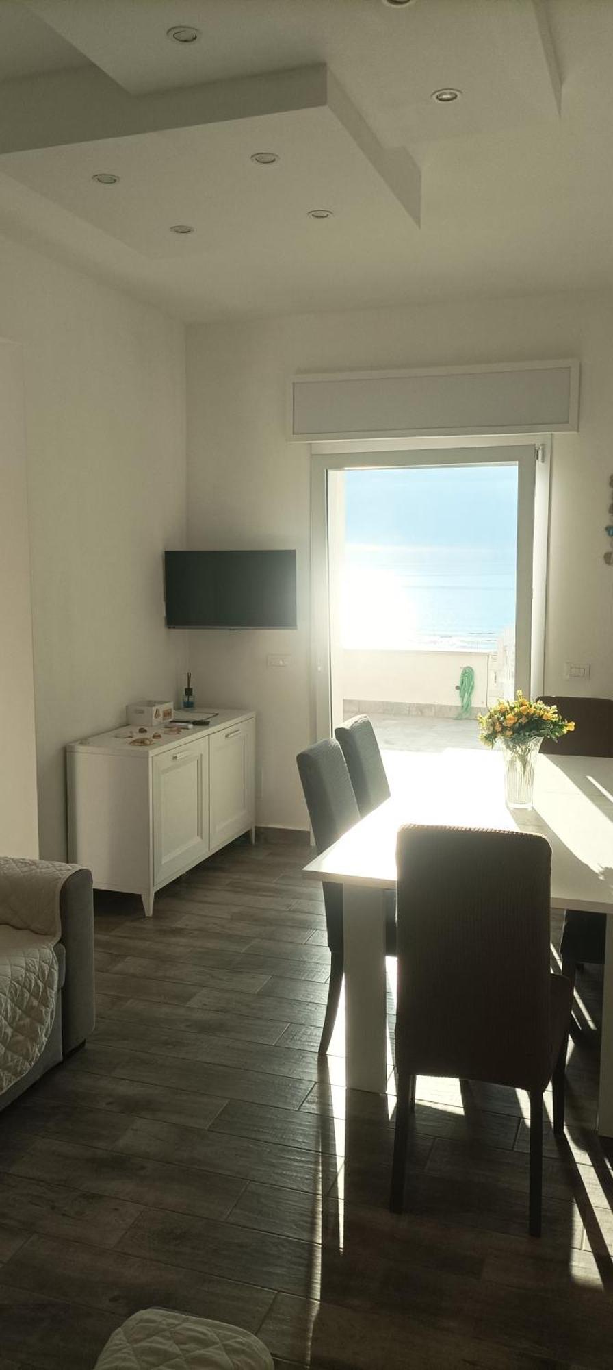 The Suite On The Beach Torvaianica Exterior foto